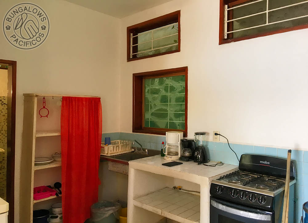 Kitchen at Bungalows Pac&iacute;ficos
